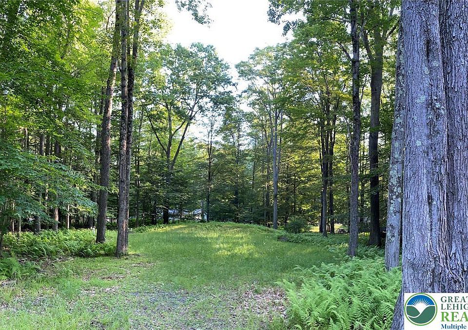 1st image of 1521 Lake Ln