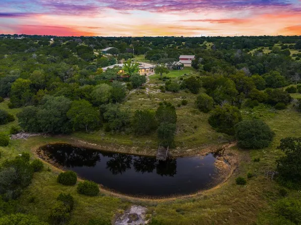 2000 Calcote Rd, Kerrville, TX 78028