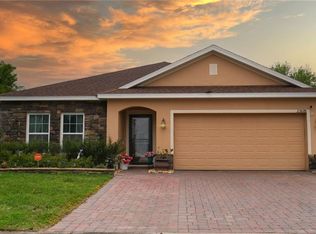 23828 Companero Dr, Sorrento, FL 32776