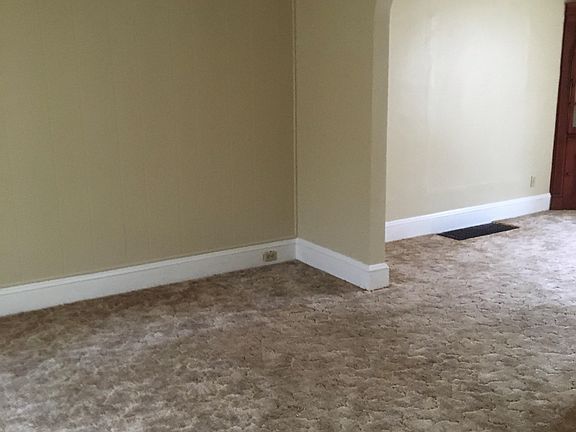2nd image of 1108 W 6th St