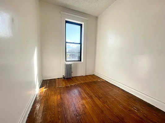 Rented by Pear NYC LLC | media 25