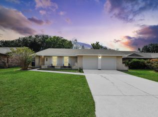 7707 Lumber Jack Dr, Houston, TX 77040
