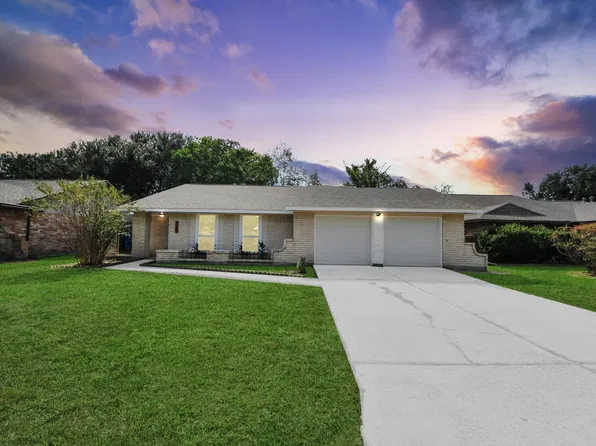 7707 Lumber Jack Dr, Houston, TX 77040