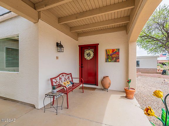 3rd image of 341 E Calle Herboso