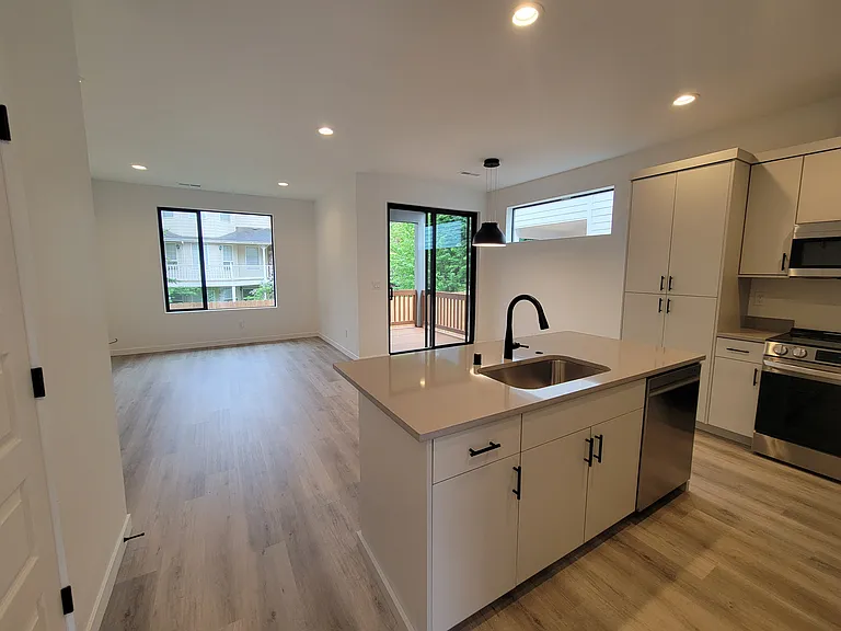 5028 NE 113th Loop — Photo 4