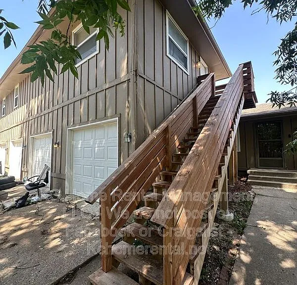 6333 N Wyandotte St — Photo 3