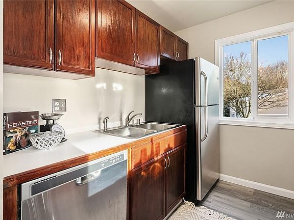 3rd image of 12435 NE 131st Ct APT D304