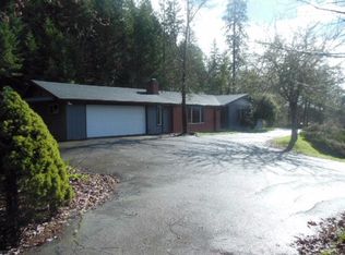 1275 Laurel Rd, Cave Junction, OR 97523