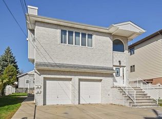 420 1st St FLOOR 1, Carlstadt, NJ 07072