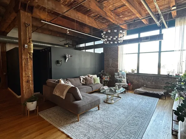 312 N May St APT 4F, Chicago, IL 60607