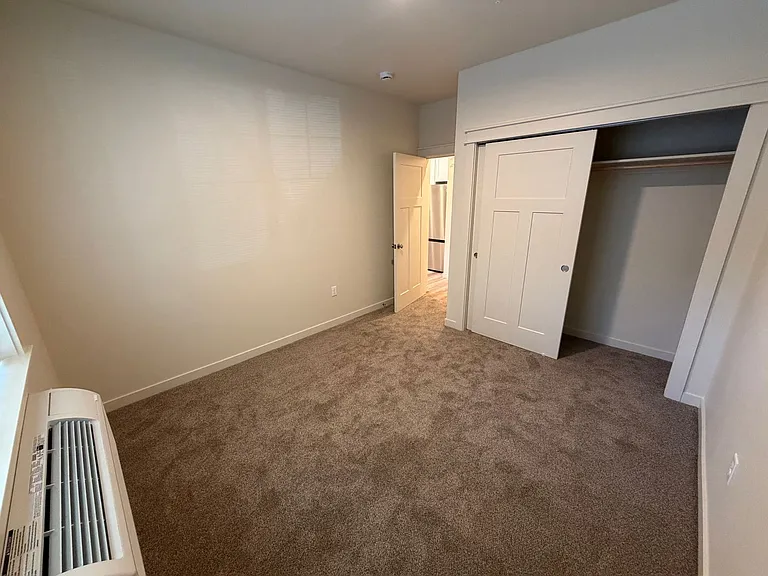 Lincoln St. Apartments — Photo 24