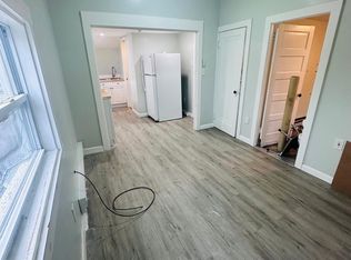 6 Jefferson St #2S, Tiverton, RI 02878