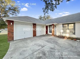 8903 Shadow Wood Ln, Converse, TX 78109