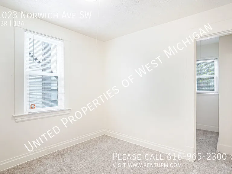 1023 Norwich Ave SW — Photo 8