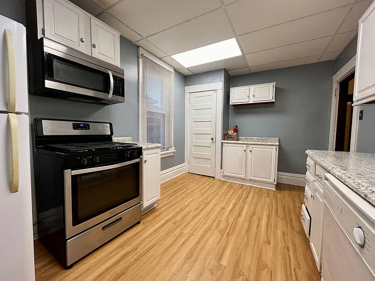 1413 Chelton Ave #2 — Photo 21