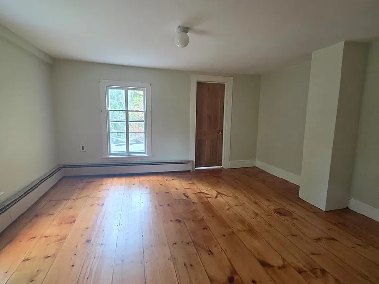 145 Cherry Ln — Photo 17
