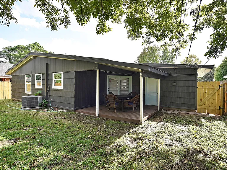 6330 Mobud Dr — Photo 20