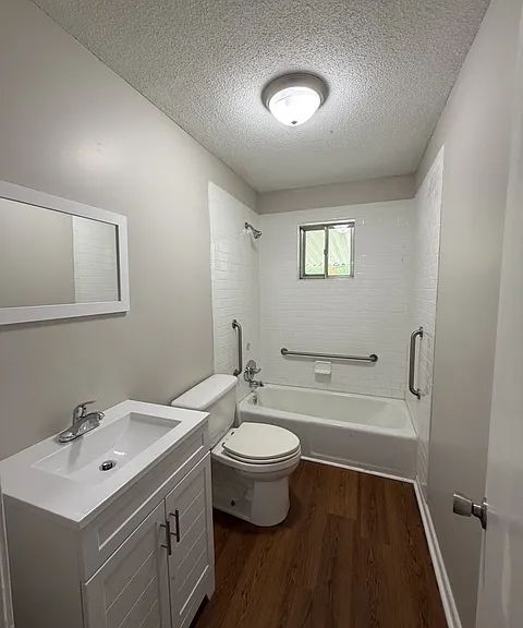258 Oak St — Photo 22