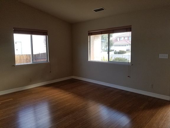 3rd image of 13022 High Vista St