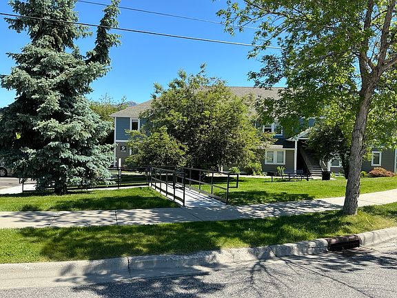 3rd image of 777 Haggerty Ln #E02bcdfe5