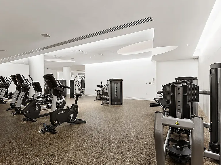 400 Park Ave S #25G — Photo 11