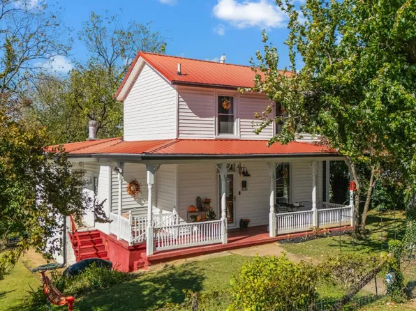 3201 Cary St, Lynchburg, VA 24501