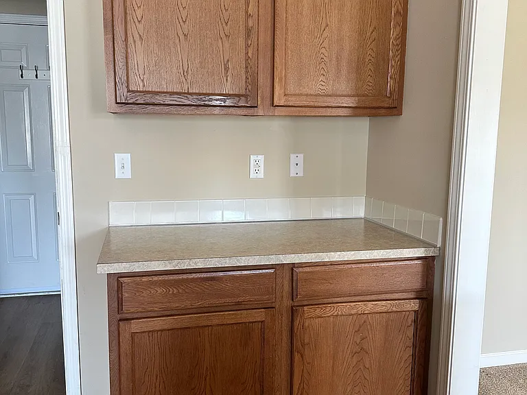 3944 Winthrop Dr — Photo 10