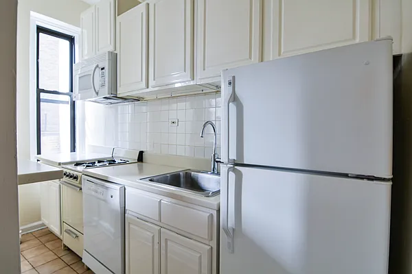 Rented by Corcoran | media 9