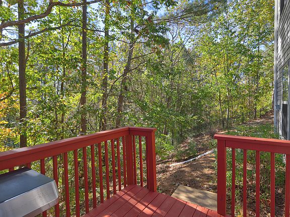 5th image of 129 Kenninghall Ct SE Unit 7/33