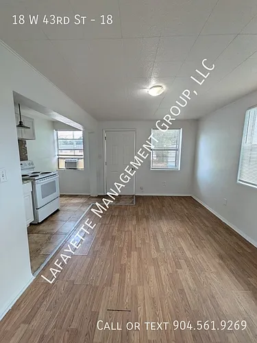 18 W 43rd St #18 Photo 1