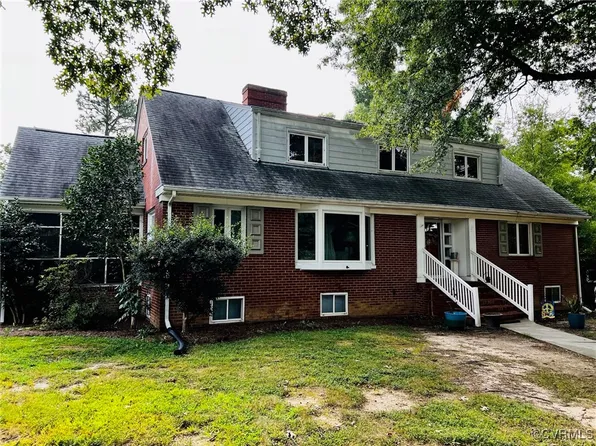 401 College Ave, Blackstone, VA 23824