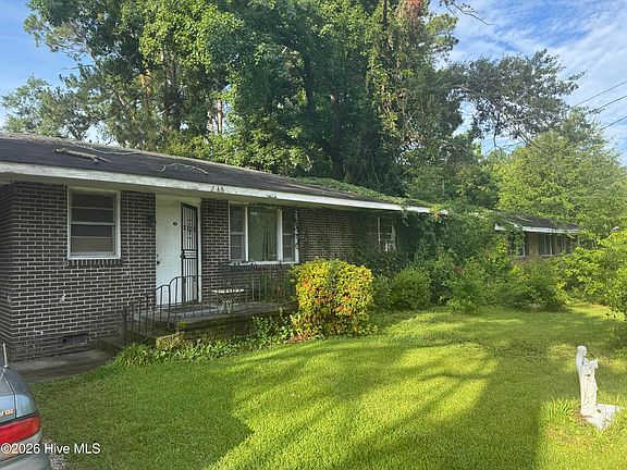 2nd image of 1748 Cornell Drive