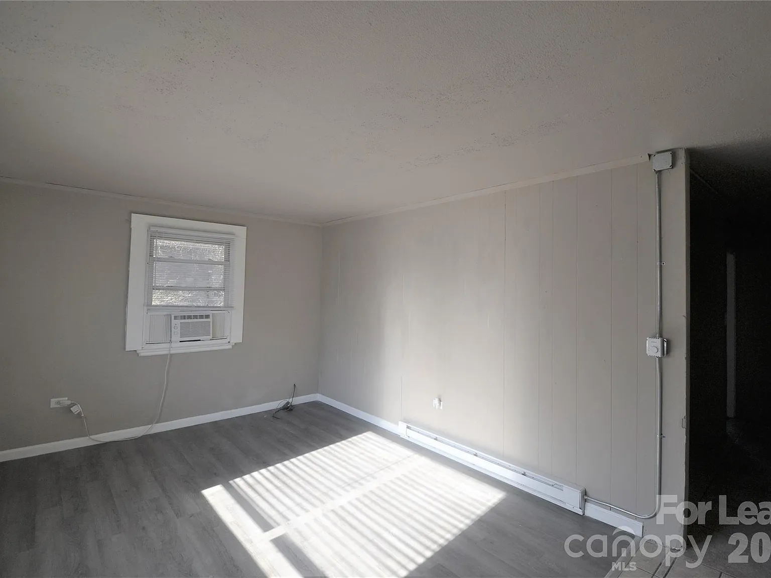 129 Brumley Ave NE — Photo 3