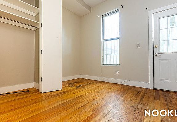 5th image of 327 Melrose St APT 2L