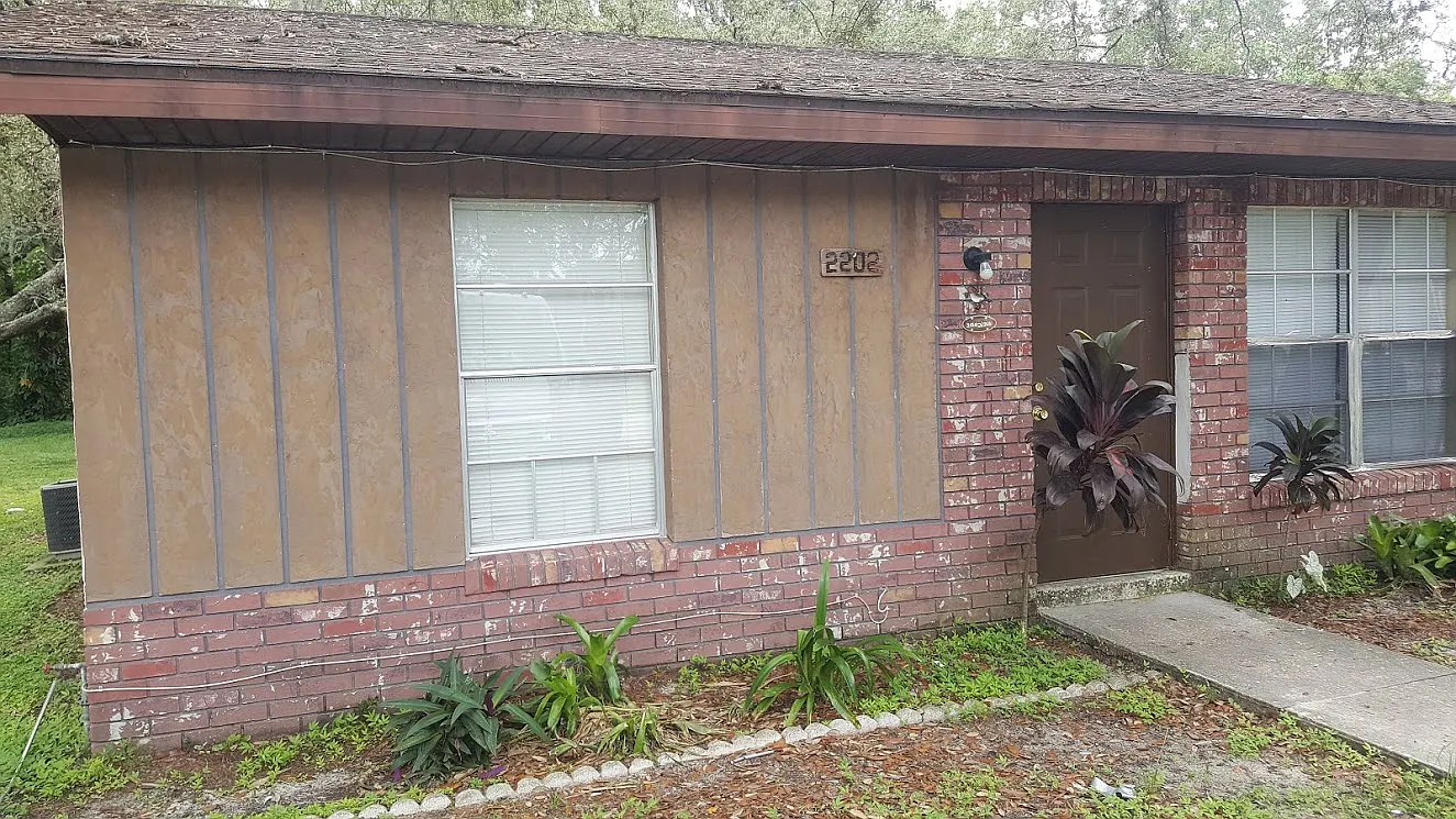 2 bed, $900 — Photo 1