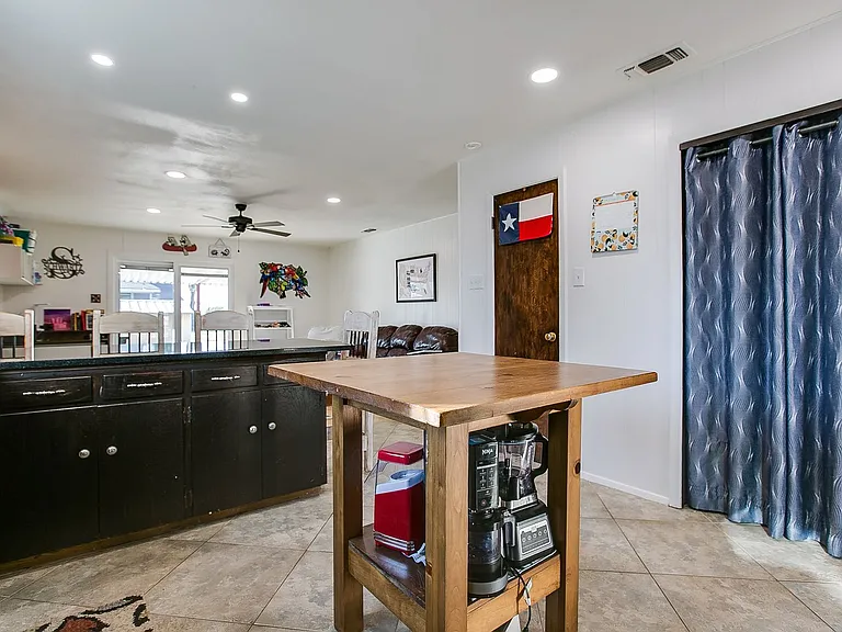 1510 Loop Dr — Photo 25