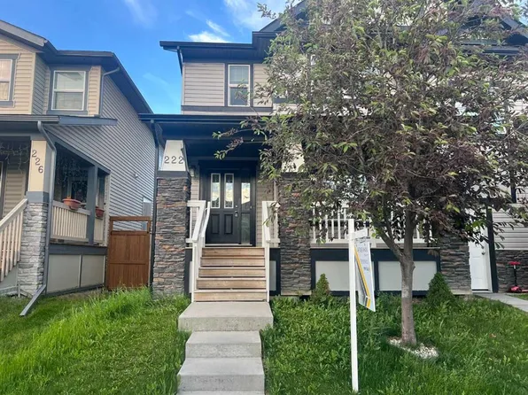 222 NW Skyview Ranch Blvd NE, Calgary, AB T3N 0K9