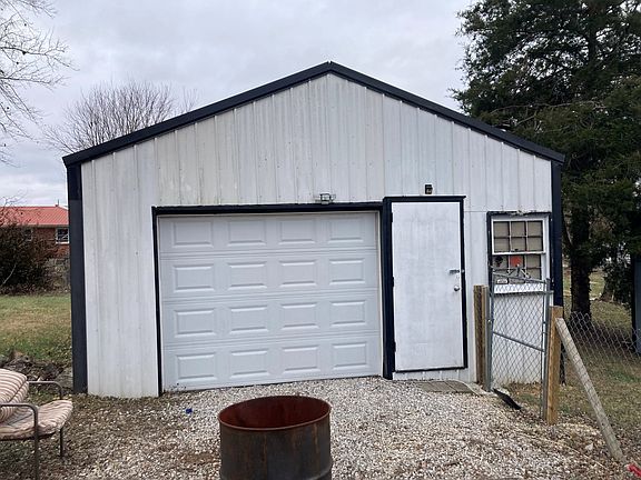 4th image of 119 Cheatham St