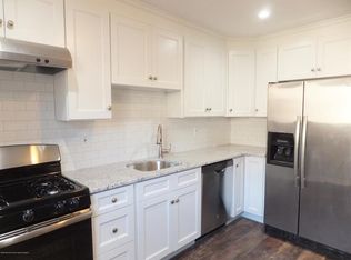 804 Alpine Trl, Neptune, NJ 07753