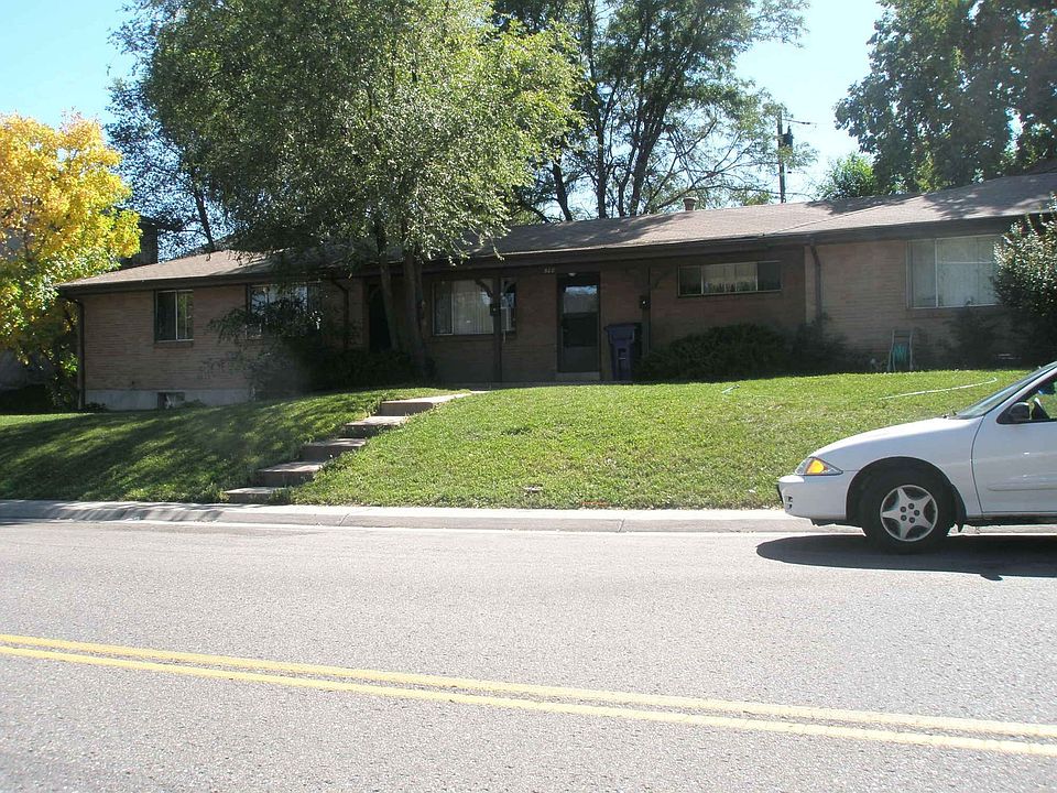 Building has 3 units
