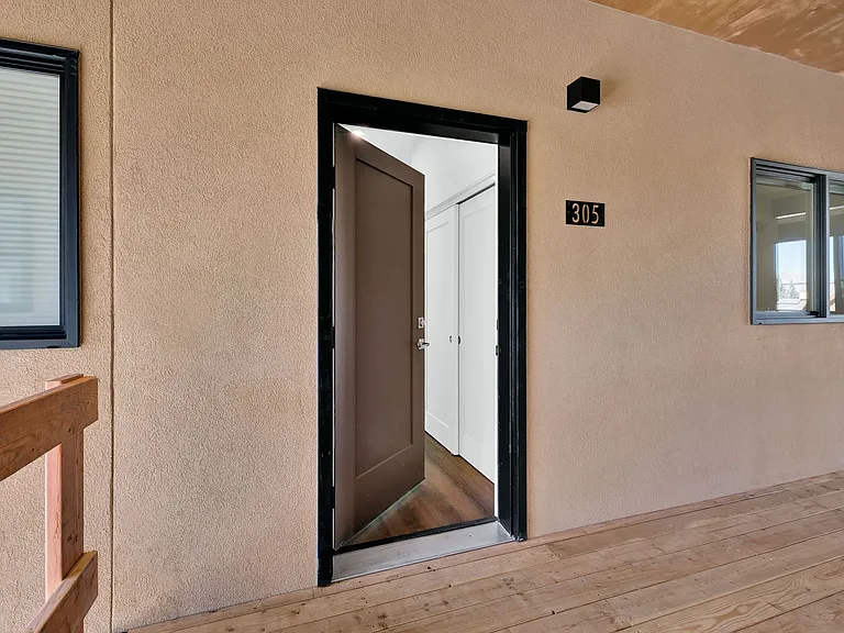 Saddle Lofts Apartments — Photo 45