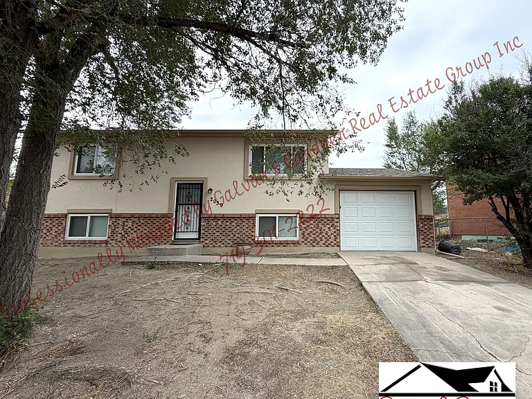 2039 Chamberlin S — Photo 3