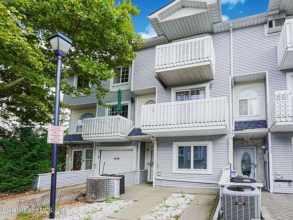 2nd image of 69 Country Dr E