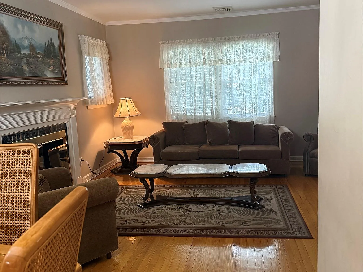 4 bed, 2.0 bath, 1361 sqft, $5,500 — Photo 2