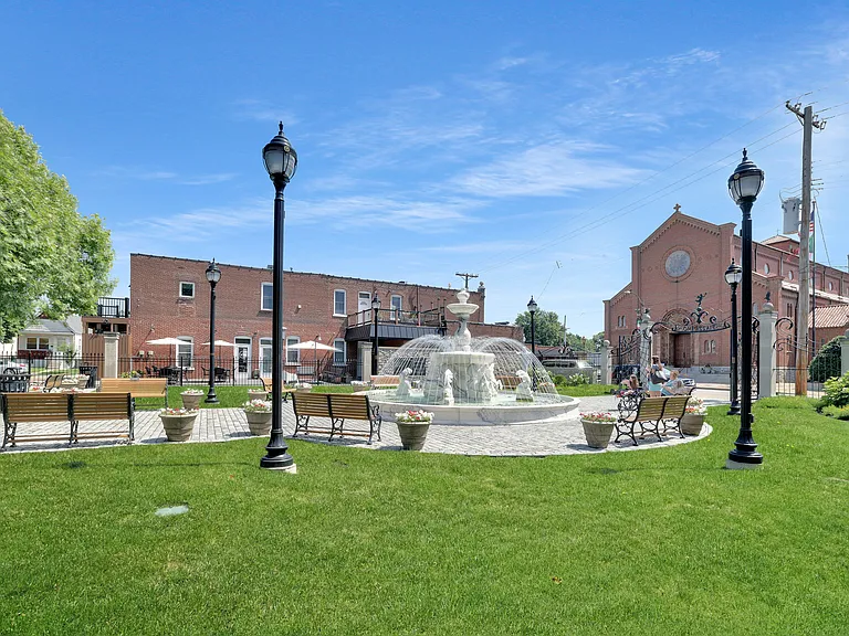 5200-5208 Wilson Ave #5204 — Photo 5