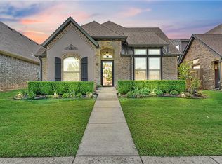 3203 SW Stoneway Ave, Bentonville, AR 72713