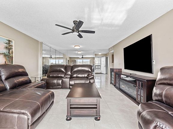 5th image of 170 SE 5th Avenue Apt 505