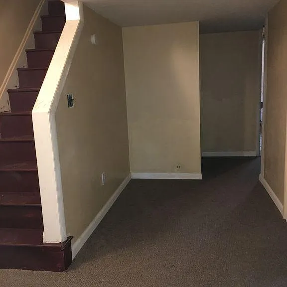 Stairs up/downstairs