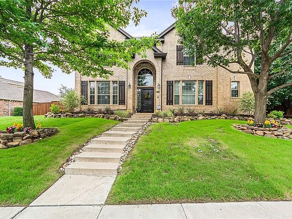 2nd image of 3813 Northpark Dr