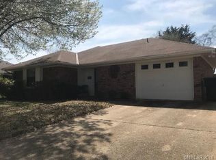 5224 Lauri Ln, Bossier City, LA 71112
